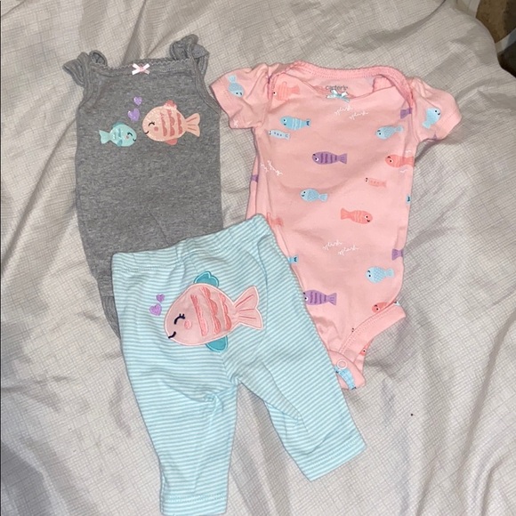 Fishy onsies - Picture 1 of 6